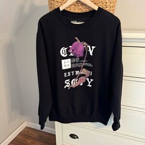 Black Graphic Crewneck Sweatshirt Long Sleeves Women Large Rose Floral Dark Edgy